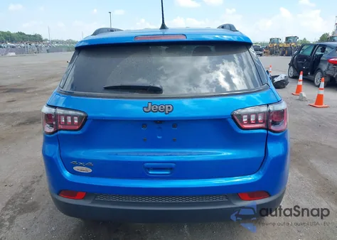 2025 Jeep Compass Latitude 4X4 from USA, damaged, VIN 3C4NJDBN8ST515501